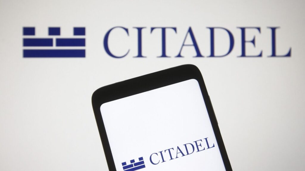 Bold Move: Citadel's Acquisition of Yellow Corp's Debt, Influencing Bankruptcy Loan Plans. Photo: Beth Anderson / Shutterstock