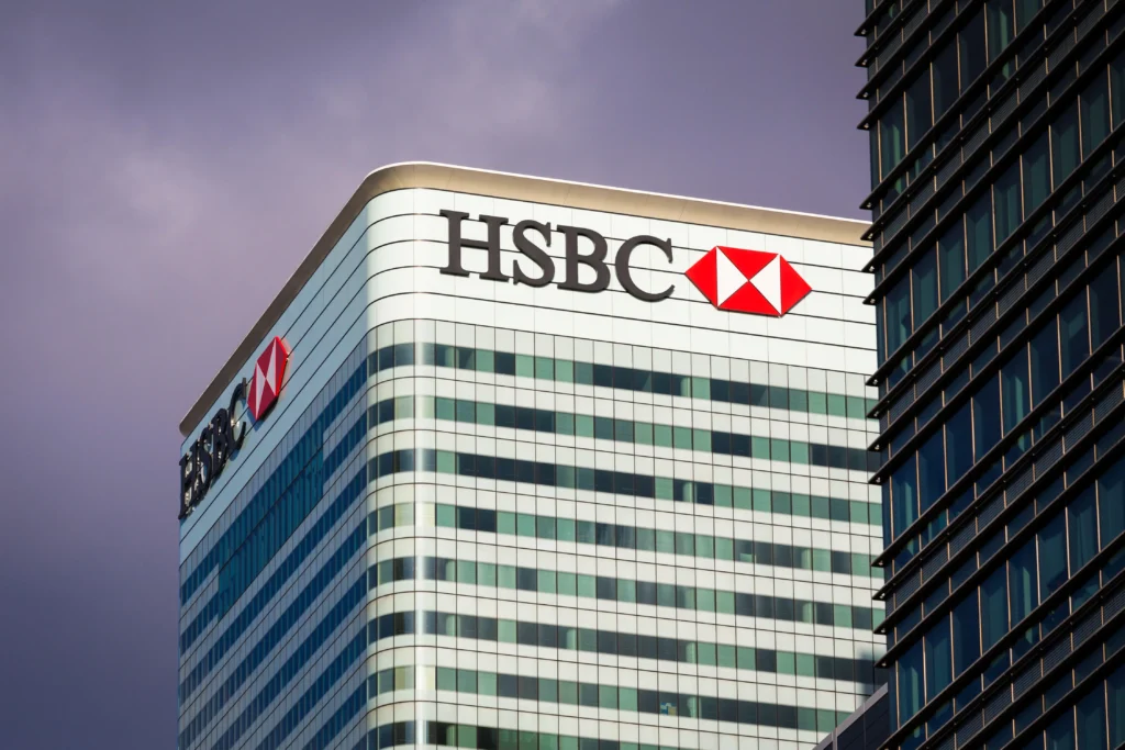 HSBC Tower, standing tall in the Canary Wharf business district in London, UK. PHOTO: HLP/Alamy