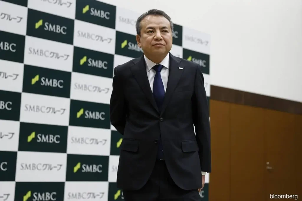 Toru Nakashima takes the helm as CEO of Sumitomo Mitsui Financial Group, continuing the bank's expansion strategy. PHOTO: ALP/Bloomberg