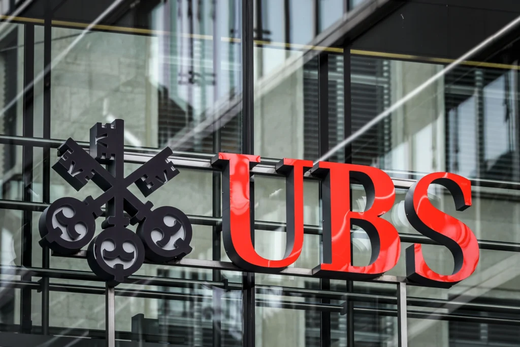 Cevian Capital's stake in UBS reflects confidence in bank's growth strategy. PHOTO: Fabrice Coffrini | AFP | Getty Images