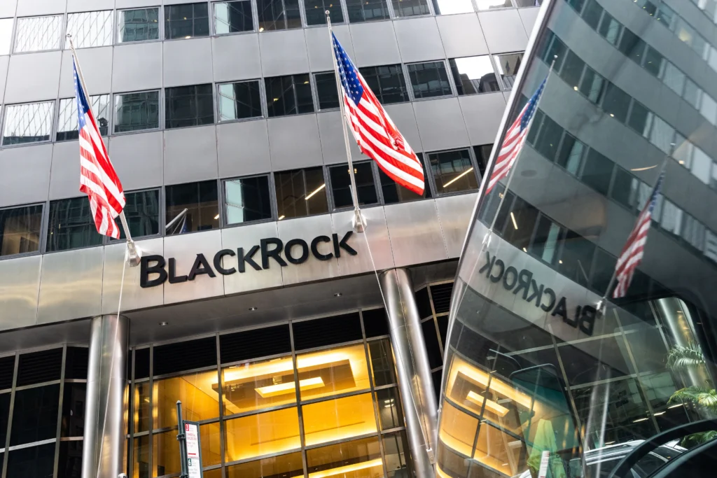 BlackRock New York Headquarters, as the financial giant aims to revolutionize institutional investment with its proposed Bitcoin ETF. PHOTO: Coindesk/ALP