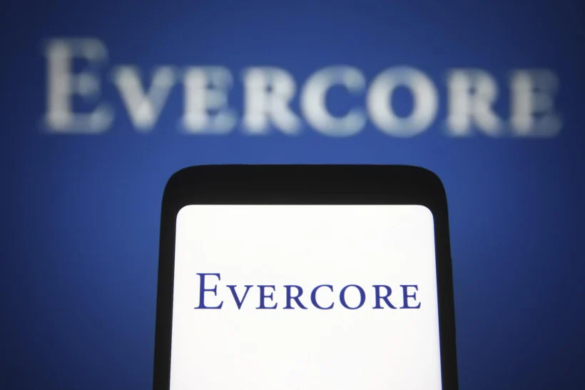 Evercore Expands to Over 500,000 Sq Ft in Midtown's Park Avenue Plaza. Photo: Alamy