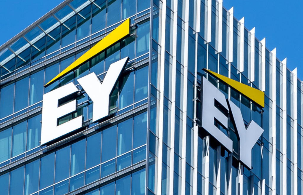 Sign and logo of EY on EY Tower in downtown Toronto.  PHOTO: Crn/au