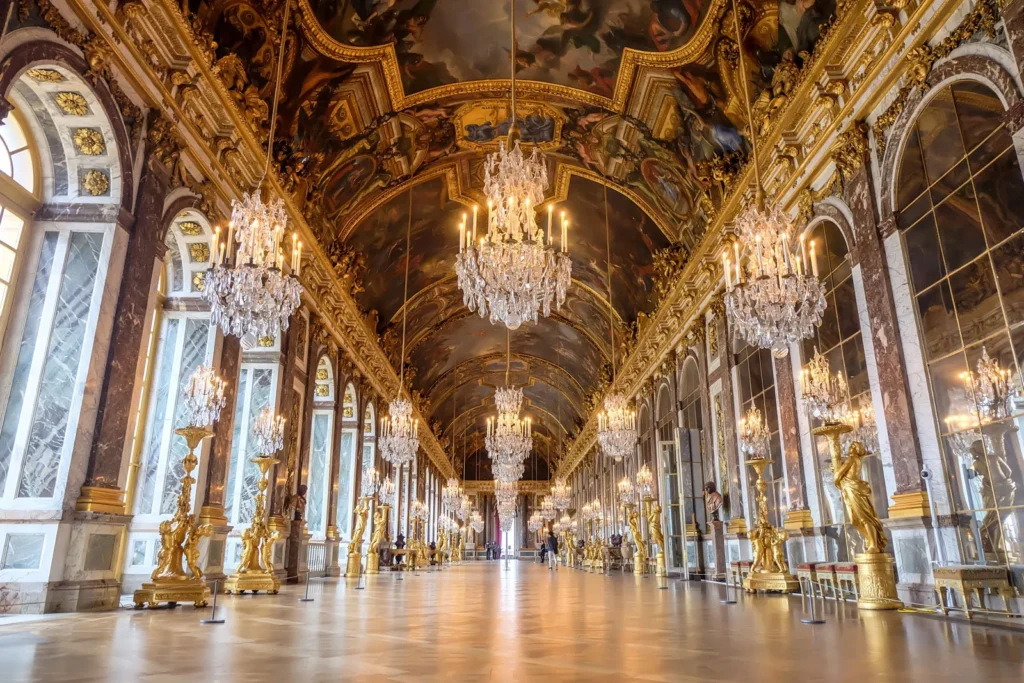 The Palace of Versailles is a former royal residence commissioned by King Louis XIV located in Versailles, about 19 kilometers west of Paris, France. Photo: Shutterstock